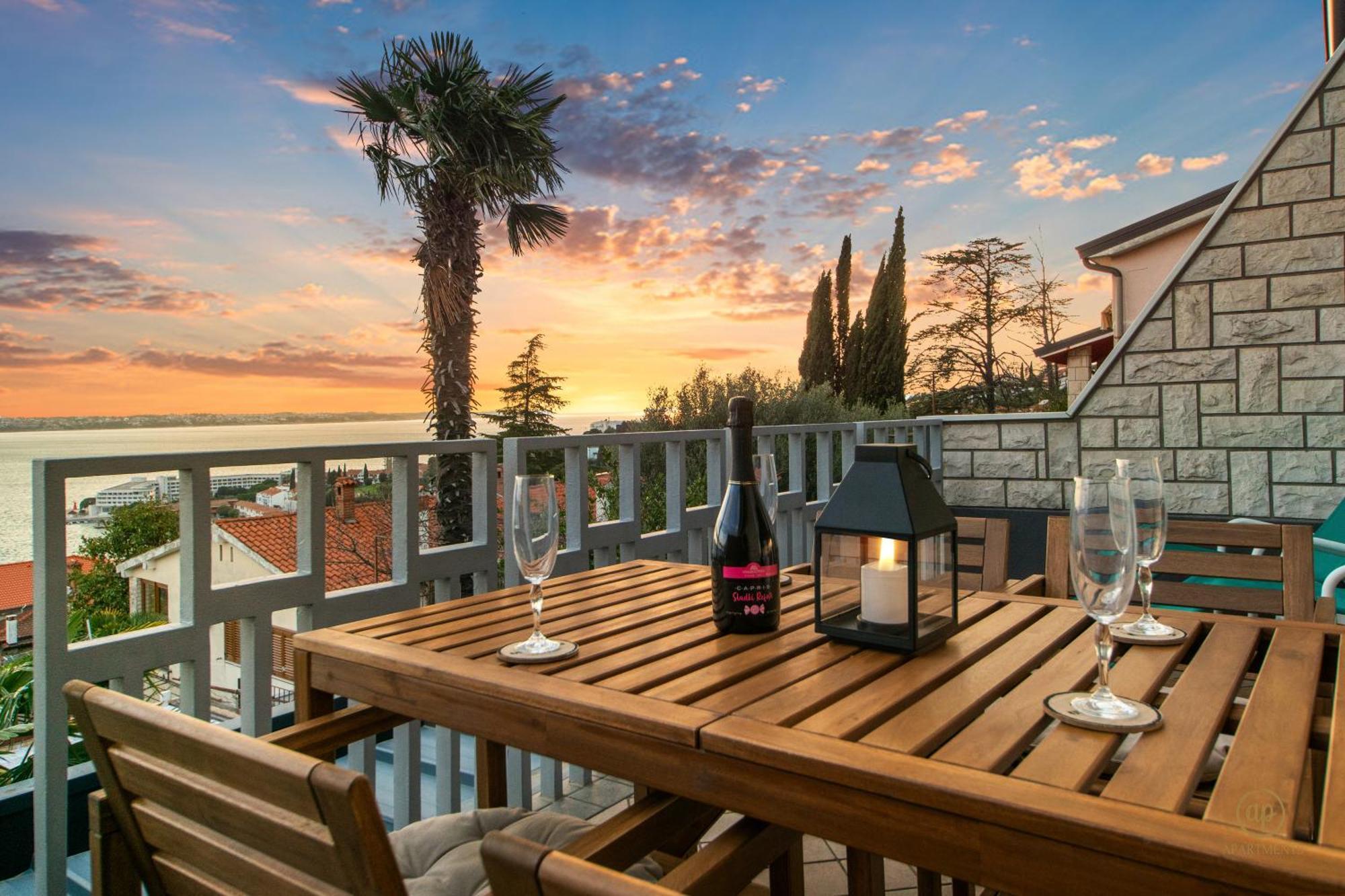 Aria Superior Apartment, Seaview & Wellness Portorož Exteriér fotografie